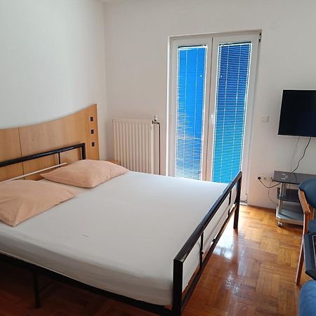 Apartmani "Radi" Baška Voda Kamer foto