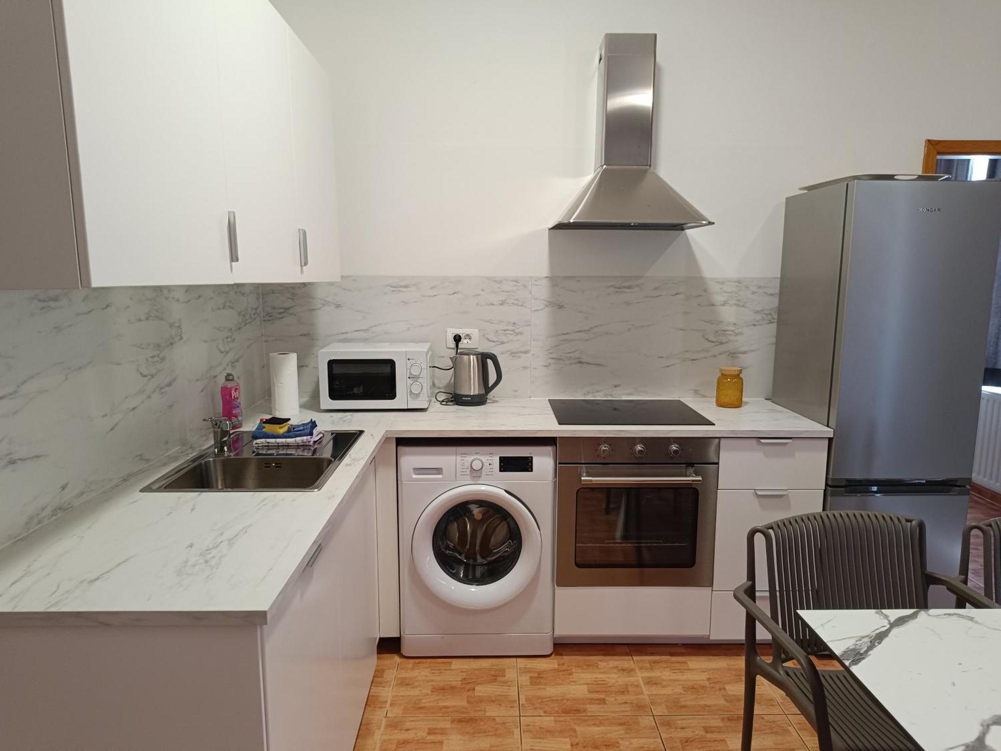 Apartmani "Radi" Baška Voda Buitenkant foto