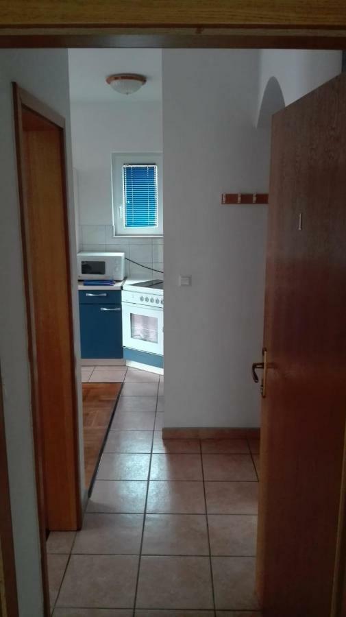 Apartmani "Radi" Baška Voda Buitenkant foto