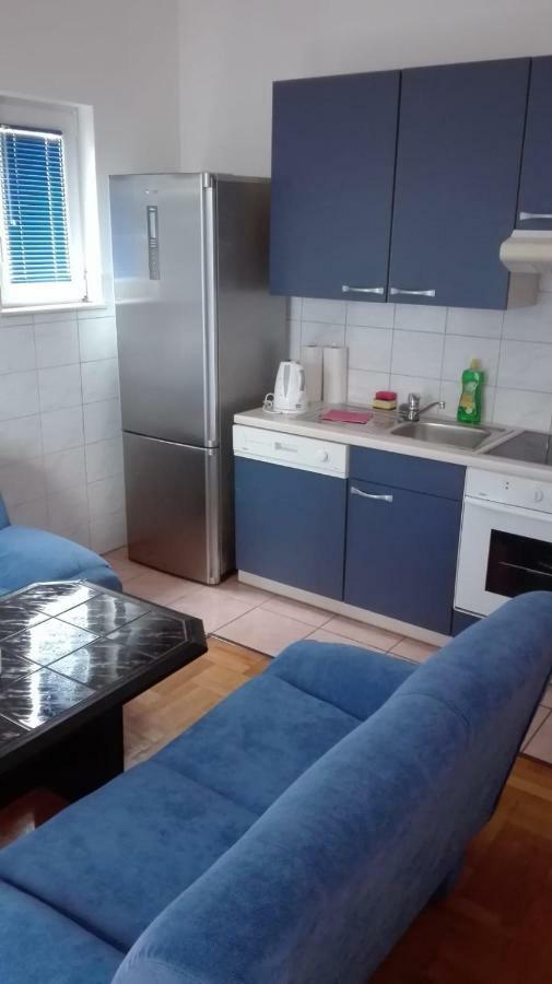 Apartmani "Radi" Baška Voda Buitenkant foto